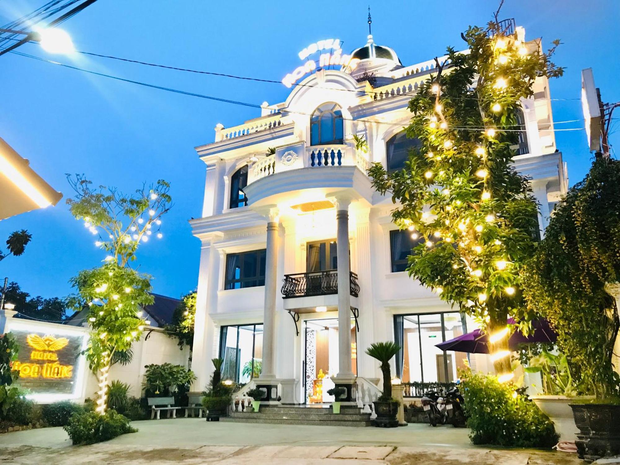 Hotel Hoa NáNg バオロク エクステリア 写真