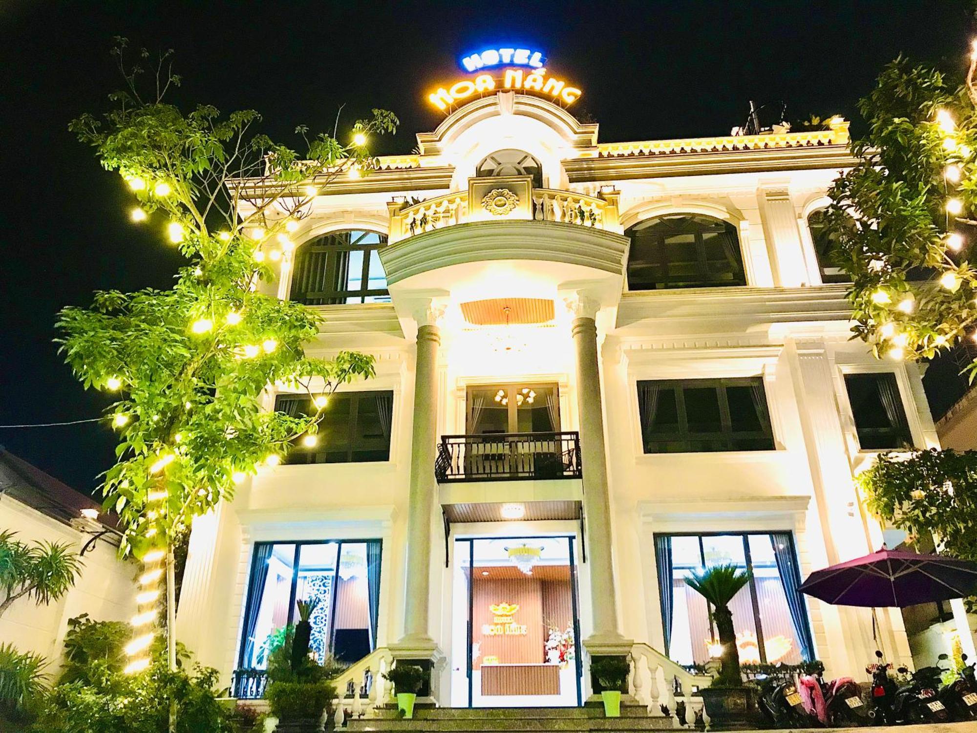 Hotel Hoa NáNg バオロク エクステリア 写真