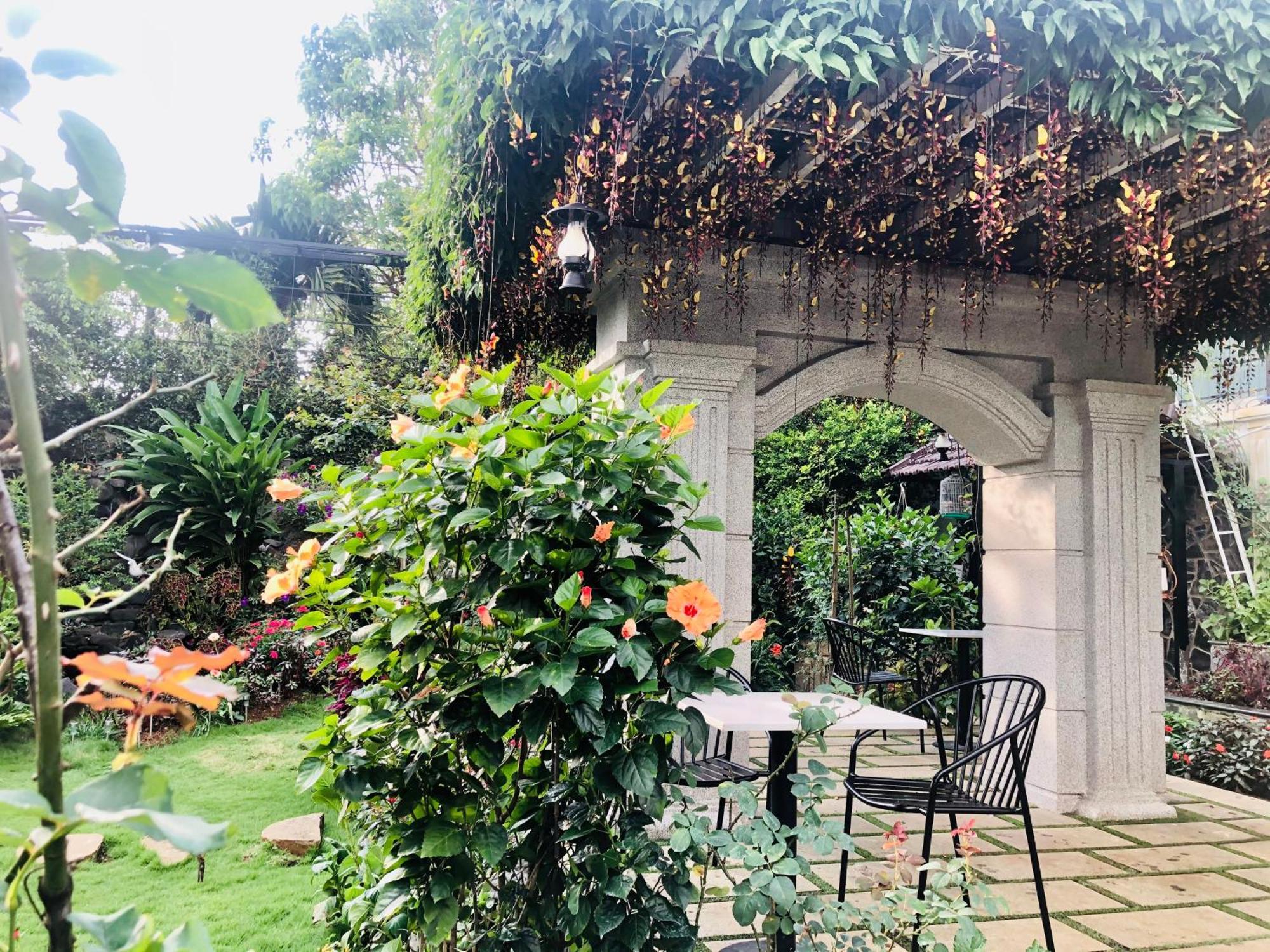 Hotel Hoa NáNg バオロク エクステリア 写真